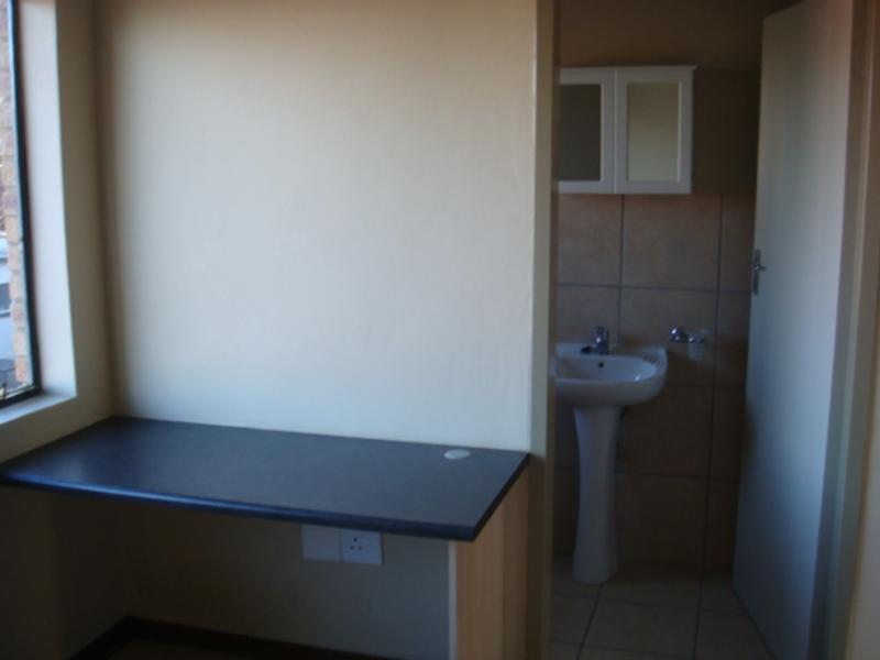 To Let 1 Bedroom Property for Rent in Bult West North West